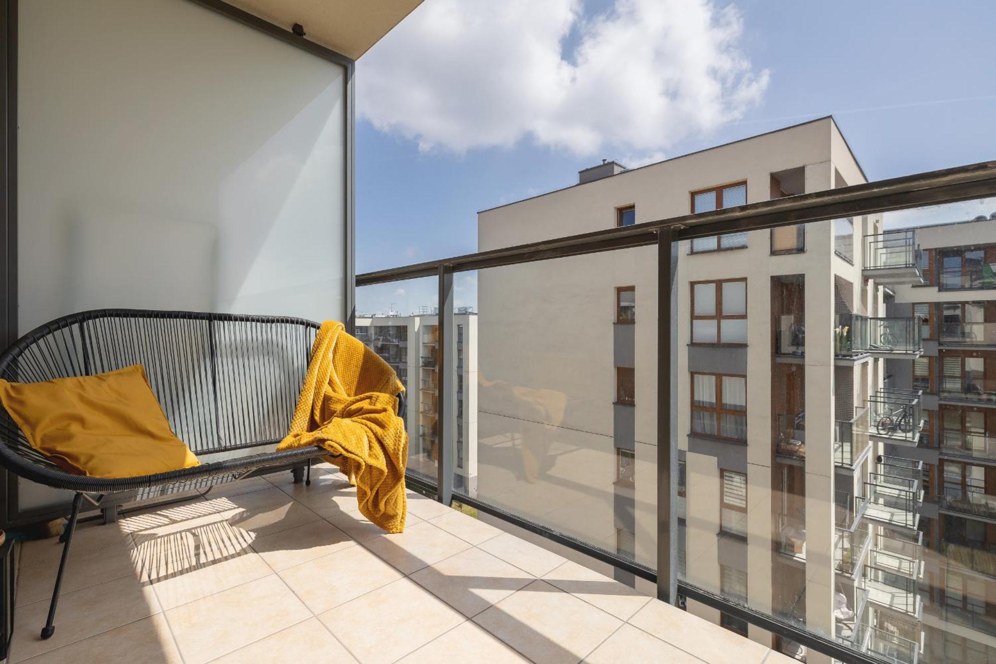 Przytulny Apartament Na Wroclawskiej Z Parkingiem W Krakowie By Noclegi Renters Buitenkant foto